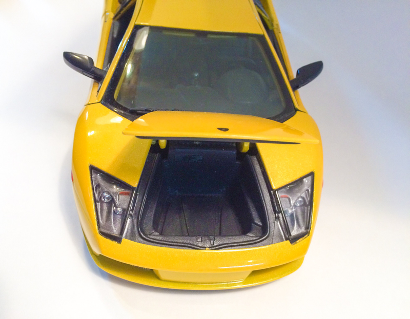Illustration for article titled Lamborghini Murcielago: a 1:18 Diecast Review